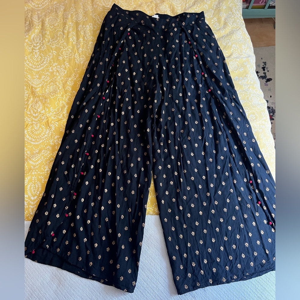black indian wide leg pants size L